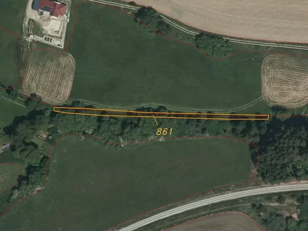 Dražba louky, Peč, 670 m2