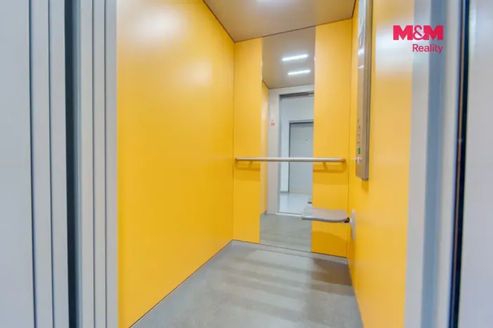 Pronájem bytu 2+kk, Plzeň - Jižní Předměstí, Poděbradova, 44 m2