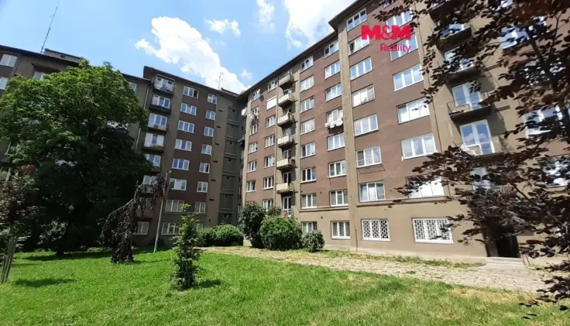 Pronájem bytu 1+1, Praha - Vršovice, Arménská, 37 m2