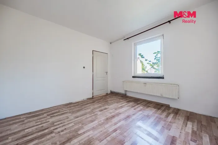 Prodej bytu 2+1, Kryry, náměstí Československé armády, 64 m2