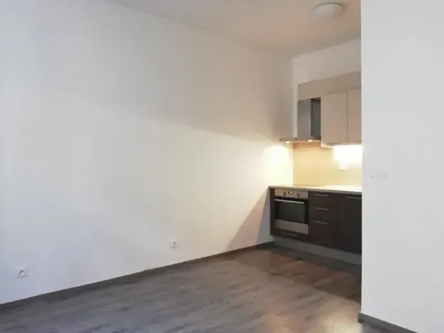 Pronájem bytu 3+kk, Praha - Holešovice, Na Maninách, 54 m2