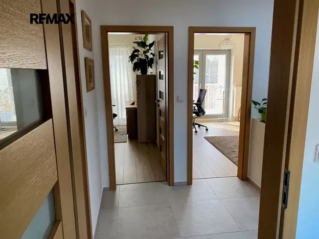 Pronájem rodinného domu, Mukařov, Na Kopci, 103 m2