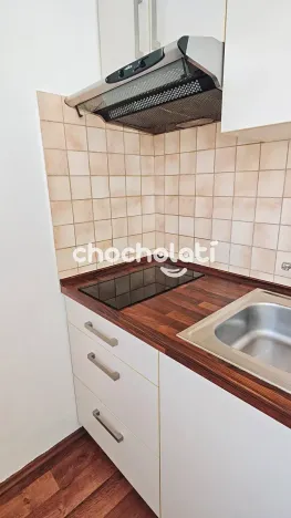 Pronájem bytu 1+kk, Pardubice, Varšavská, 28 m2