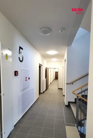 Pronájem bytu 1+kk, Praha - Hostivař, Arnošta Staňka, 34 m2