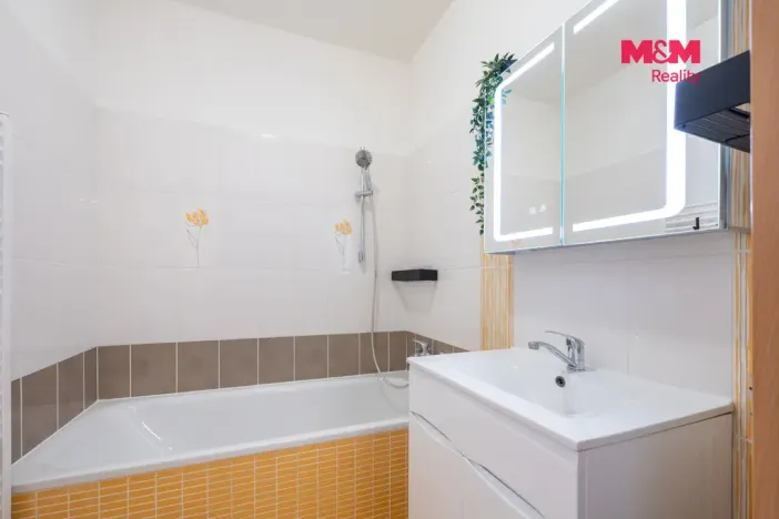 Pronájem bytu 4+1, Domažlice - Hořejší Předměstí, Petrovická, 89 m2