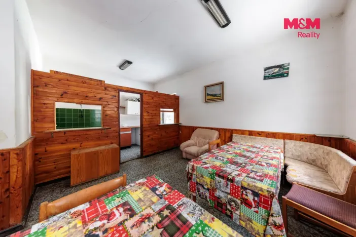 Prodej výrobních prostor, Nejdek, Závodu míru, 2388 m2