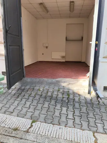Pronájem garáže, Karlovy Vary, Moravská, 15 m2