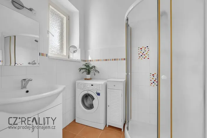 Prodej bytu 2+kk, Praha - Nusle, U Pernštejnských, 45 m2