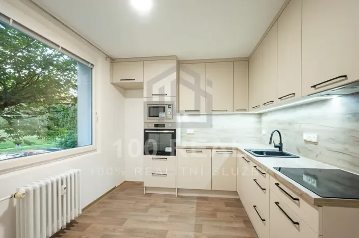 Pronájem bytu 3+1, Nové Město nad Metují, Nad Stadionem, 74 m2