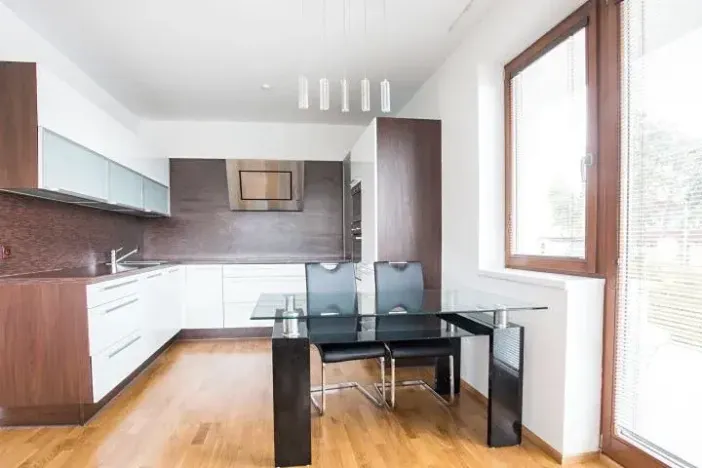 Pronájem bytu 3+kk, Praha, Pražská, 82 m2