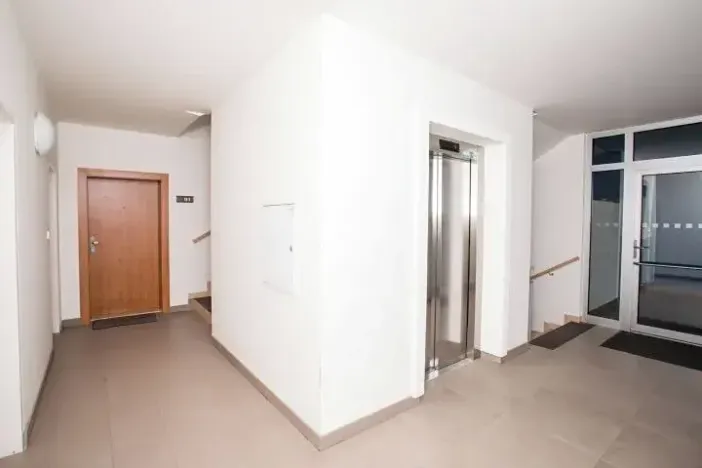 Pronájem bytu 3+kk, Praha, Pražská, 82 m2