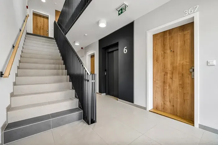 Pronájem bytu 2+kk, Praha - Karlín, Švarcova, 51 m2