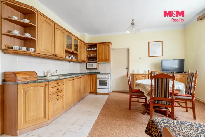 Prodej rodinného domu, Hostim, 130 m2
