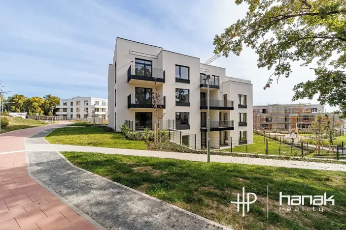Pronájem bytu 2+kk, Olomouc, Milana Ticháka, 56 m2