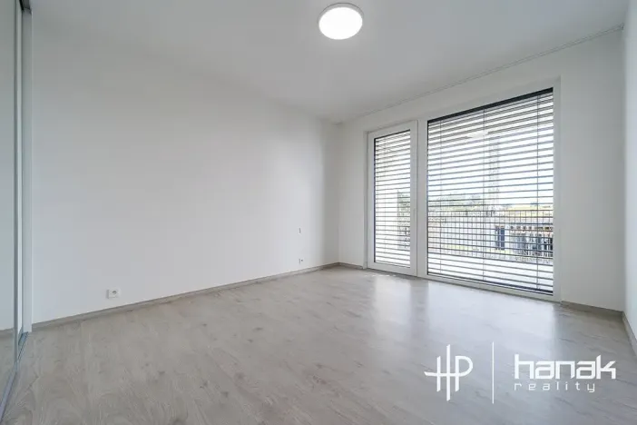 Pronájem bytu 2+kk, Olomouc, Milana Ticháka, 56 m2