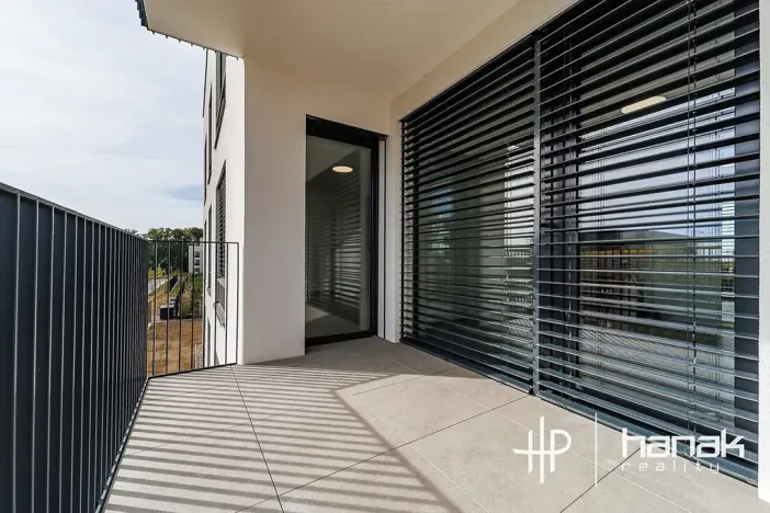 Pronájem bytu 2+kk, Olomouc, Milana Ticháka, 56 m2