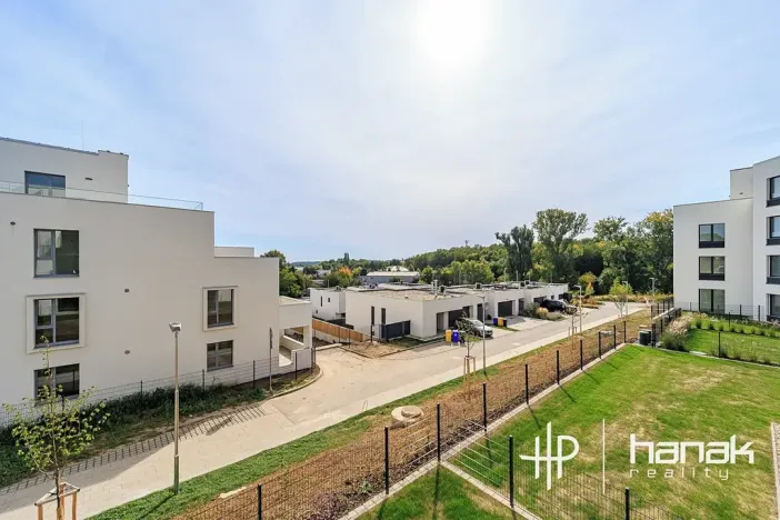 Pronájem bytu 2+kk, Olomouc, Milana Ticháka, 56 m2