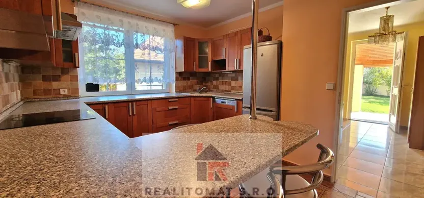 Pronájem rodinného domu, Šestajovice, Ve Skále, 160 m2
