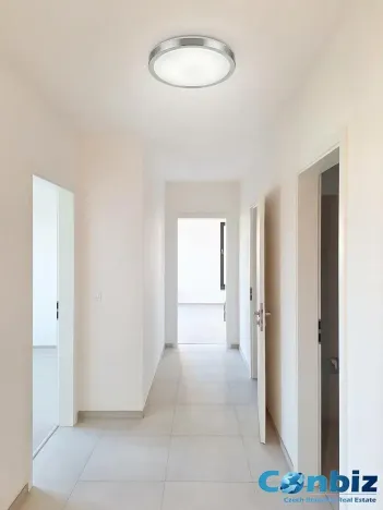 Pronájem bytu 3+kk, Praha - Karlín, Švarcova, 75 m2