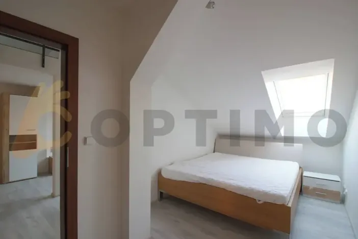 Pronájem bytu 2+1, Praha - Žižkov, Cimburkova, 60 m2