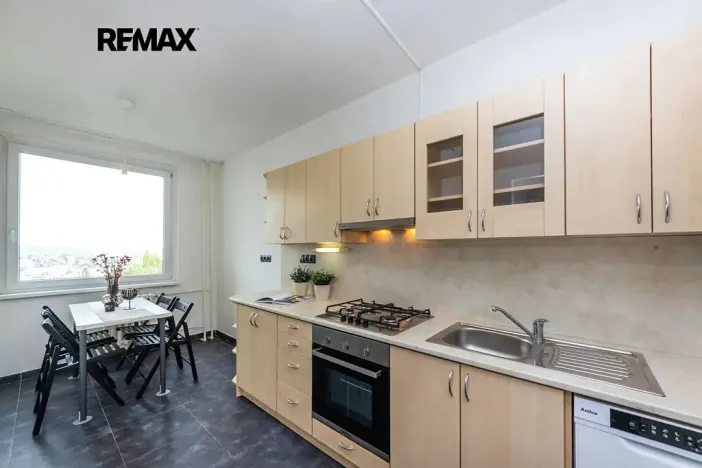 Prodej bytu 3+1, Praha - Modřany, Platónova, 73 m2