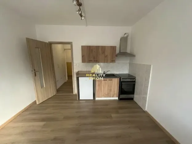 Prodej bytu 1+kk, Teplice, Bratislavská, 21 m2