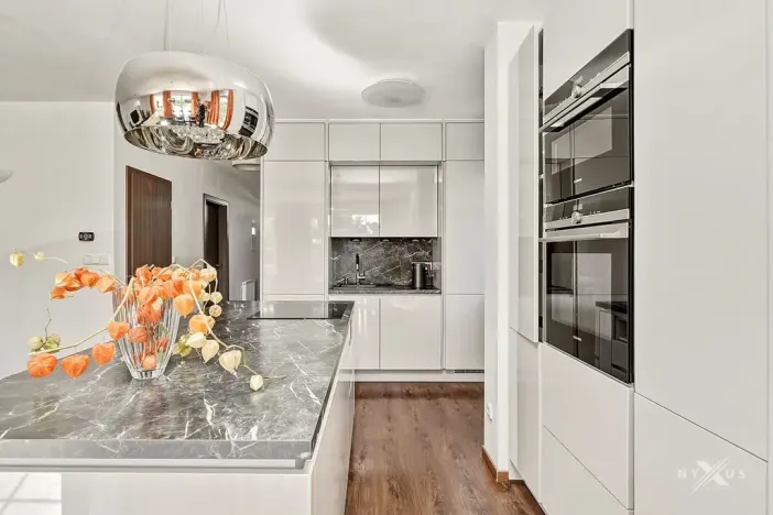 Prodej rodinného domu, Větrušice, Skalní, 158 m2