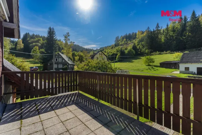 Prodej rodinného domu, Desná, U Trati, 430 m2