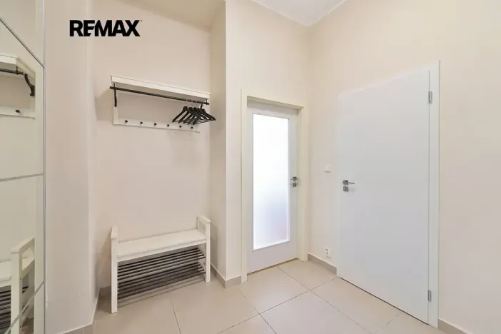 Prodej bytu 2+kk, Praha - Vršovice, 28. pluku, 51 m2