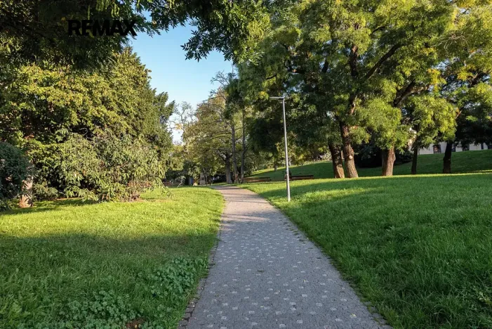 Prodej bytu 2+kk, Praha - Vršovice, 28. pluku, 51 m2