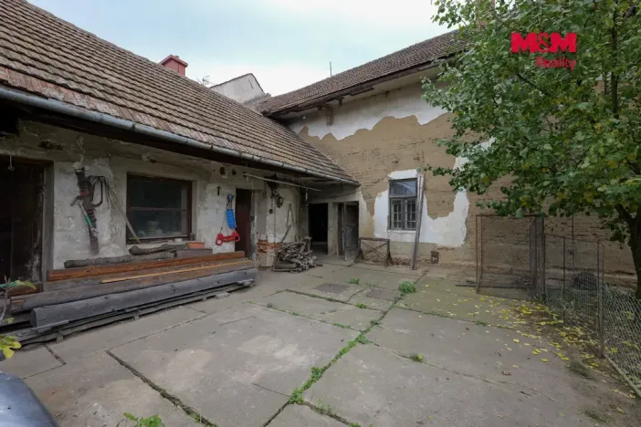 Prodej rodinného domu, Záříčí, 850 m2