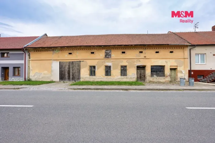 Prodej rodinného domu, Záříčí, 850 m2