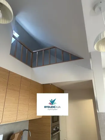 Pronájem bytu 3+kk, Praha - Smíchov, Peroutkova, 60 m2