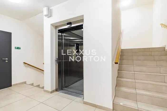 Prodej bytu 1+kk, Praha - Košíře, Jinonická, 54 m2