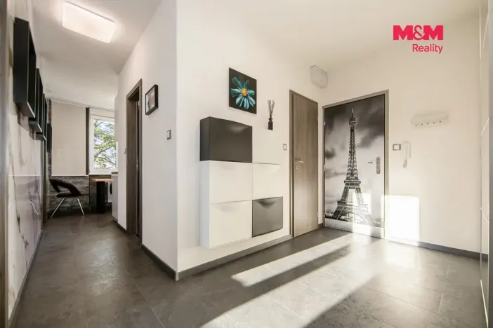 Prodej bytu 3+1, Líně, Vodárenská, 61 m2