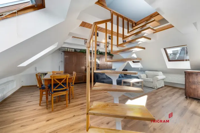 Pronájem bytu 2+kk, Hradec Králové, Dlouhá, 55 m2