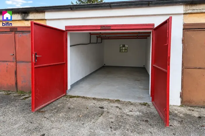 Prodej garáže, Všetaty, 20 m2