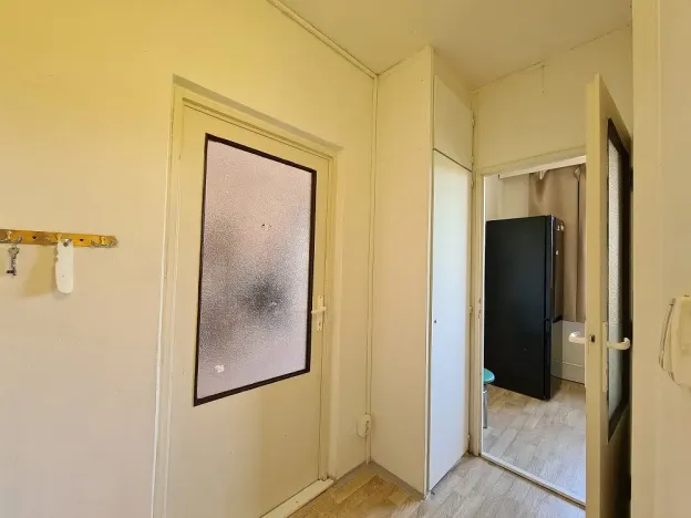 Pronájem bytu 1+1, Hrušovany u Brna, Sídliště, 35 m2