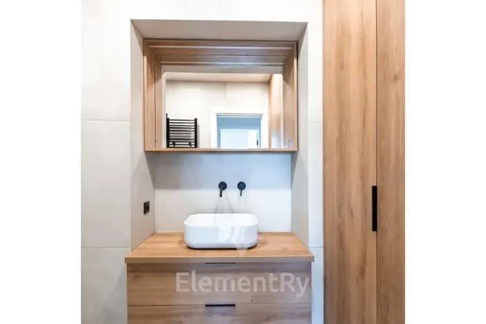 Pronájem bytu 2+kk, Hradec Králové, Komenského, 76 m2