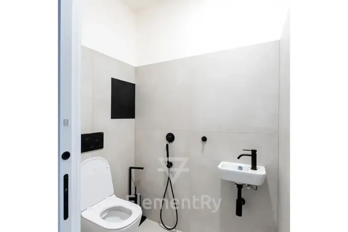 Pronájem bytu 2+kk, Hradec Králové, Komenského, 76 m2