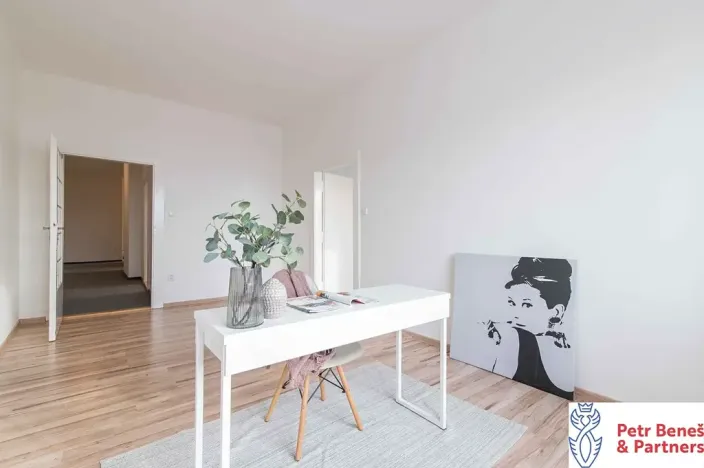 Pronájem bytu 3+1, Rakovník, Husovo náměstí, 95 m2
