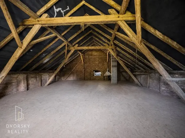Prodej vícegeneračního domu, Žeretice, 320 m2