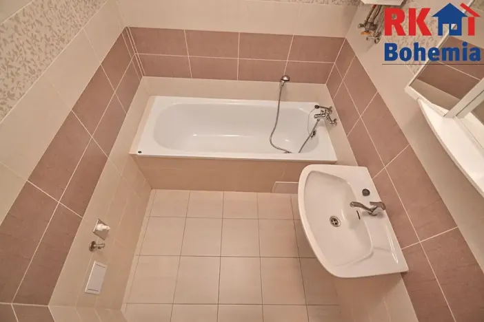 Pronájem bytu 2+kk, Praha - Nusle, Sdružení, 50 m2