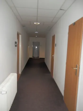 Pronájem kanceláře, Hradec Králové, Československé armády, 34 m2
