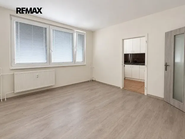 Pronájem bytu 2+1, Břeclav, Na Valtické, 42 m2