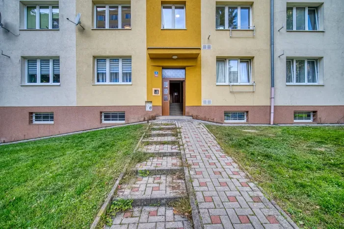 Pronájem bytu 2+1, Most, Jaroslava Vrchlického, 52 m2