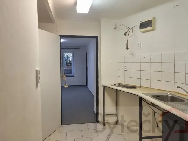 Pronájem bytu 1+1, Praha - Strašnice, Srbínská, 24 m2