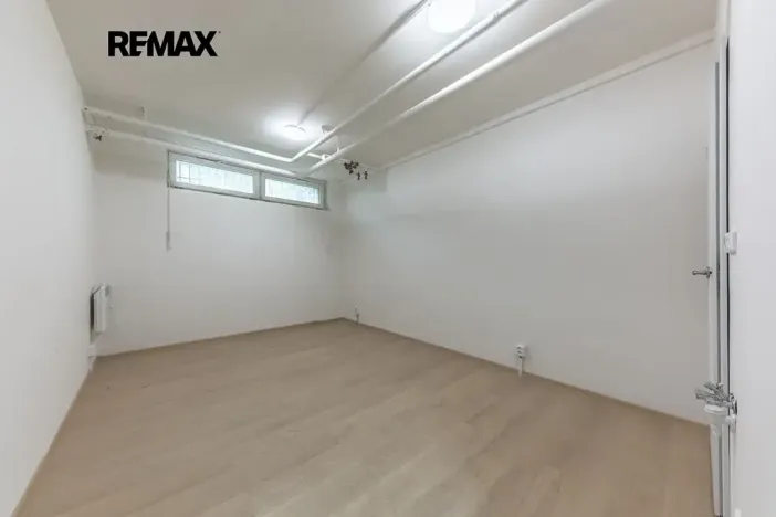 Prodej bytu 2+kk, Praha - Střížkov, Děčínská, 45 m2