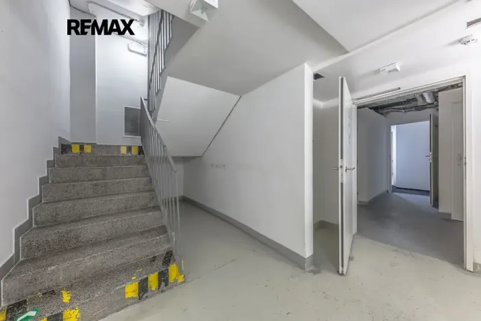 Prodej bytu 2+kk, Praha - Střížkov, Děčínská, 45 m2