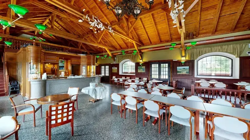 Dražba restaurace, Praha - Holešovice, Jankovcova, 1096 m2